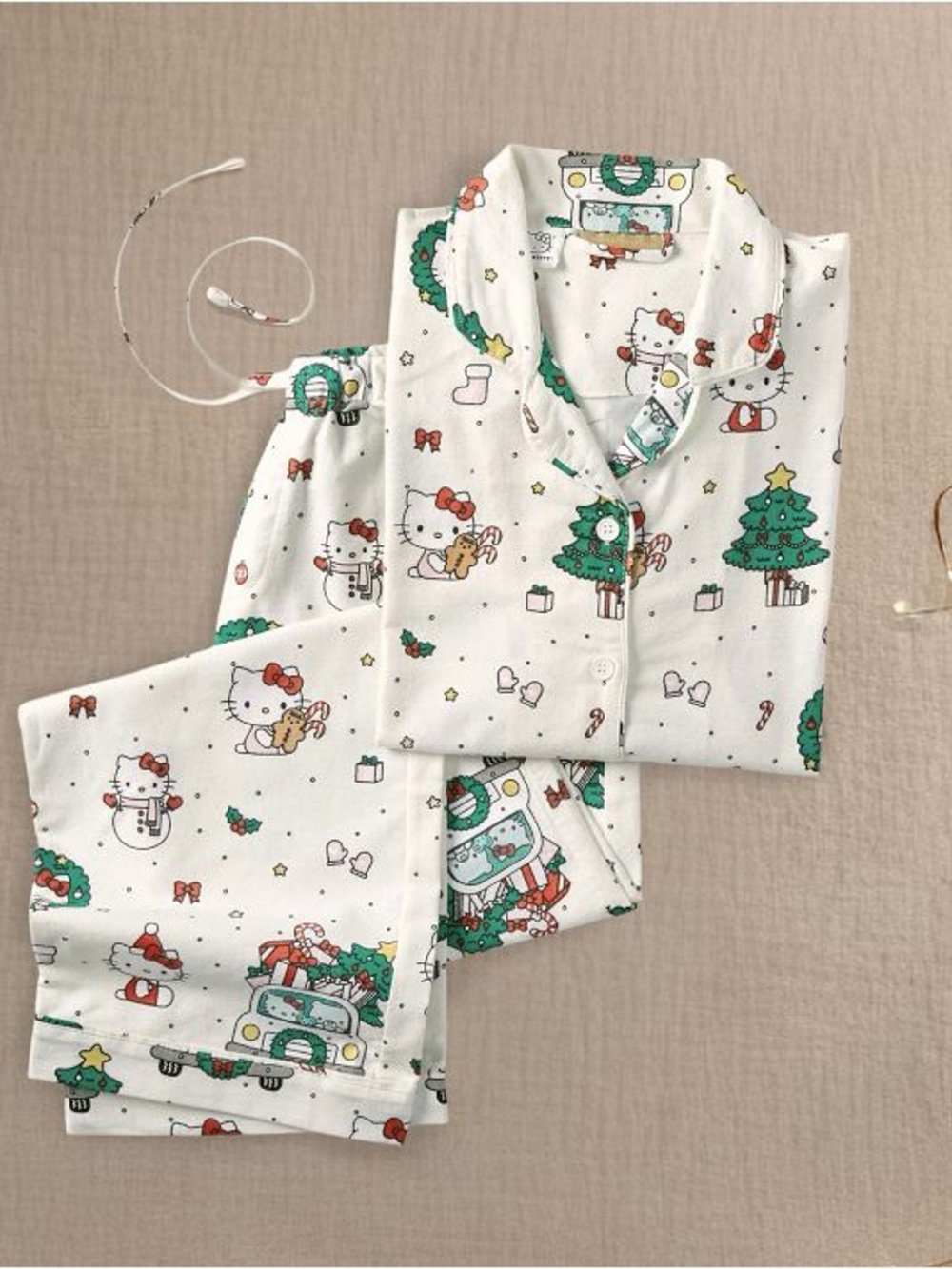 🎄 NWT Pottery Barn Teen Hello Kitty Cream Holiday Pajamas
